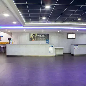 Отель Ibis Budget Paris Porte De Montmartre