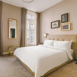 Отель Sonder Le Frochot